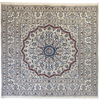 Matta Nain - 235x240